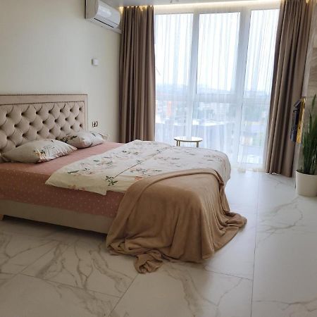 Appartement Prestige-Gold à Rivne Extérieur photo